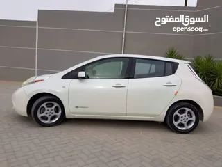  2 سيارة نيسان ليف للبيع  مواصفات جيدة للتواصل رقم الهاتف في الاعلان