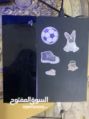  1 للبيع ps4 مع يدتين وجميع الاسلاك اقرأ الوصف