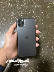  1 ايفون 11 برو ماكس