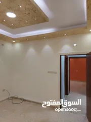  14 شقة مطلة بضاحية الامير حسن السعر حرق