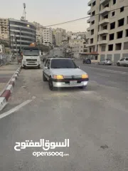  1 بيجو 205 موديل 1996