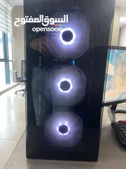  3 كمبيوتر مع شاشاتين بلبي جميع احتياجاتك و زيادة