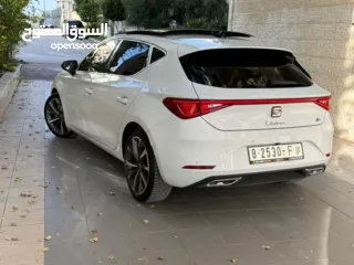  5 سيات ليون fr 2021 بلاك ادشن فل مسكرر ولا جرام بويه عداد 30 الف بسعر المميزز جدا