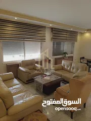  1 شقة أرضية معلقة (طابقية) 257م في أرقى مناطق عبدون / ref 3099