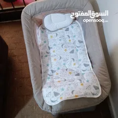  2 سرير اطفال هزاز عالكهربا