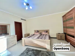  1 شقة مفروشة تتكون من غرفة نوم  واسعة ومشرقة متاحة الآن للبيع