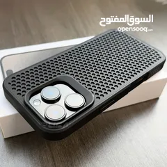  1 مع CAZIO، اجعل جهازك يتألق بحماية فاخرة وأناقة لا مثيل لها. نقدم لك كفرات بتصاميم عصرية وجودة عالية
