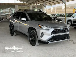 7 تويوتا راف فور ((2022)) SE بلاك ايديشن، بطاريه ليثيوم، فل كامل، فحص كامل، فورويل، حره، بسعر مميز..
