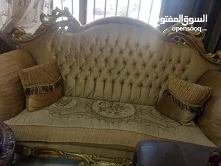  2 طقم كنب زان مصري بحاله ممتازه ونثريات وتحف
