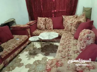  1 طقم كنب للبيع بحاله جيدة جدآ سكان مخيم حطين