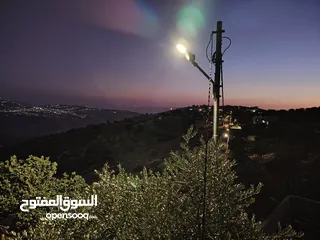  21 ارض للبيع 4300م على القوشان وعلى الواقع 12دونم متواجد بيت مساحة 380 متر طابقين +خزان يتسع50 متر