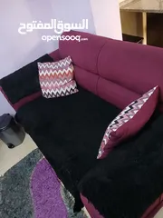  4 طقم كنب بحاله ممتازه مع لوازمها