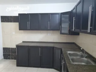  7 شقة ارضية للإيجار
