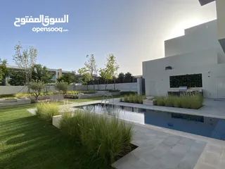  7 Luxury villa with world-class amenities in Al Mouj