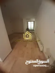  5 شقة فارغة - خلدا - 3نوم - 200م - قرب الخدمات - موقع هادئ ومميز