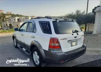  1 كيا سورنتو 2007