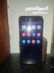  2 Samsung galaxy A10لون اسود بحاله ممتازه مع شاحنو الأصلي +سماعات الجهاز كلشي اصلي عليه