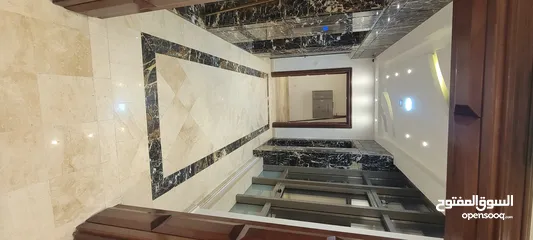  11 شقة فندقية فاخرة VIP  للإيجار  اليومي فقط فقط للعائلات في جبل الحسين سوبر ديلوكس