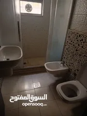  19 شقه ارضيه مميزه