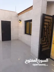  30 شقة فاخرة مع روف و تراس مكشوف بإطلالة بانورامية للبيع