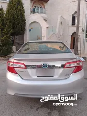  2 تويوتا كامري 2014 مرخصه و مامنه لشهر 12 مش ناقصها اشي نهائيا السياره بالصلاه على النبي مش ناقصها اشي