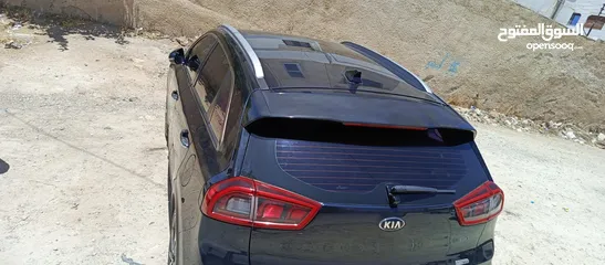  12 كيا نيرو 2018 كحلي ميتالك