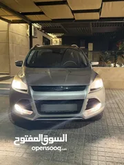  12 فورد اسكيب 2016 فئة SE وارد الوكالة للبيع بعلامة 83% اوتوسكور عداد 66 الف فقط