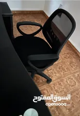  14 اثاث مكتب فاخر استعمال بسيط جدا - شبه جديد بسبب السفر