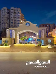  1 للبيع شقة موقع مميز في كمباوند البارون سيتي ثلاث غرف نوم