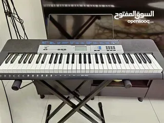  3 للبيع بيانو كاسيو مع البوكس ومع الحامل حالة الجديد Casio Music Keyboard 61 Keys With Box and Stand