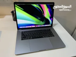  1 macbook pro 2019 i7 ram 32