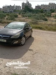  1 اوبل استرا