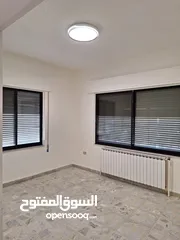  2 فيلا فاخرة للبيع أو للايجار في الأردن (منطقة الحصن - اربد )من المالك مباشرة للسكن /للأعمال التجارية