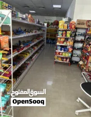  3 بقاله  في عجمان