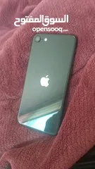  1 ايفون SE بحاله ممتازه جدا