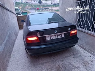  3 BMW 520 موديل 2000