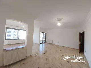  2 شقة غير مفروشة للإيجار 350م2 ( Property 19571 ) سنوي فقط