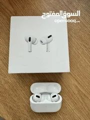  5 Apple AirPods Pro with Wireless Charging Case and Original EarTips ( only right earbud is working )
