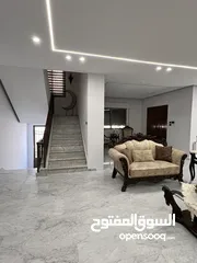  9 ڤيلا في منطقة طبربور بسعر مناسب