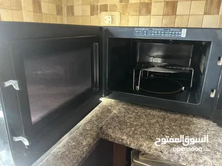  4 مايكرويف سامسونغ لون اسود