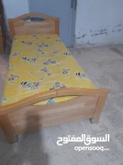  1 تخت شباب مستعمل استعمال خفيف عدد  3