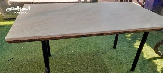  1 طاولة رخام