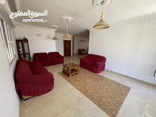  19 عمارة للبيع فل عقبة تاسعة جمعيات شقتين كل شقة 200 متر+ تسوية 80 متر بسعر مغري مساحة الارض 476