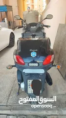  6 Piaggio mp3 400cc maxi scooter 3 wheels