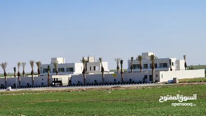  2 فيلا و مزرعة فخمة جدا للبيع باقساط ميسرة