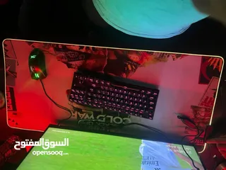  6 Mouse pad rgb للبيع استعمال يوم واحد بس