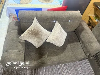  3 طقم كنب مستعمل سنه