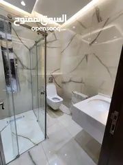  15 شقة فارغة للبيع في خلدا - ref: 14593