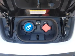  28 نيسان ليف 2021 SL PLUS بطارية 62 KW اعلى صنف
