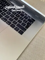  3 Apple Macbook pro i7